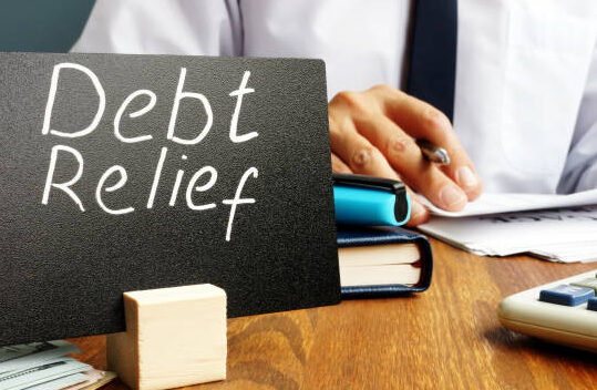 You are currently viewing Navigating the Best Debt Consolidation Options for Financial Freedom in India